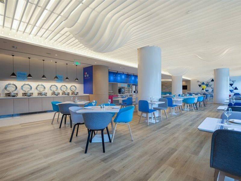 Holiday Inn Express Chongqing Airport Zone By Ihg Eksteriør billede