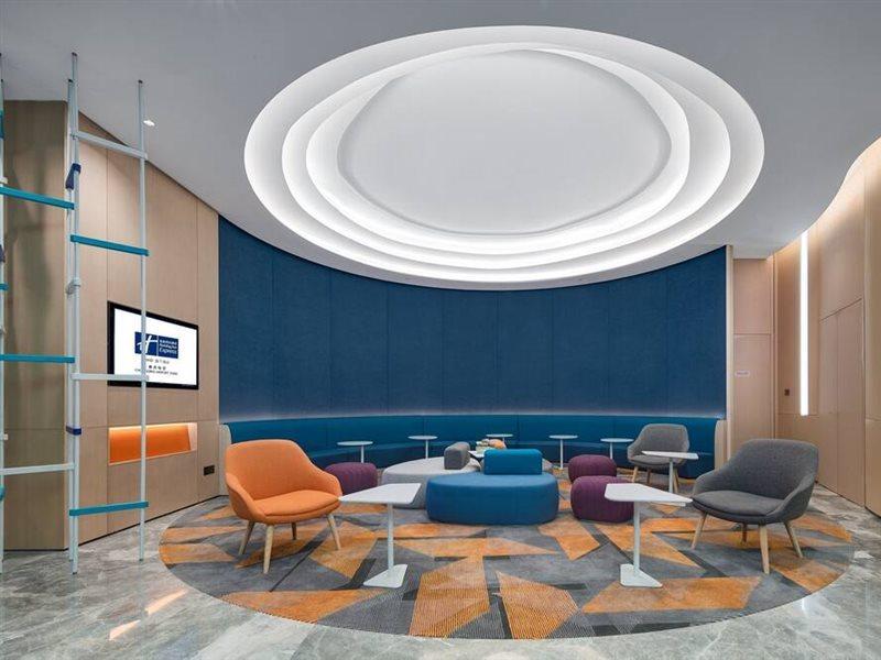 Holiday Inn Express Chongqing Airport Zone By Ihg Eksteriør billede