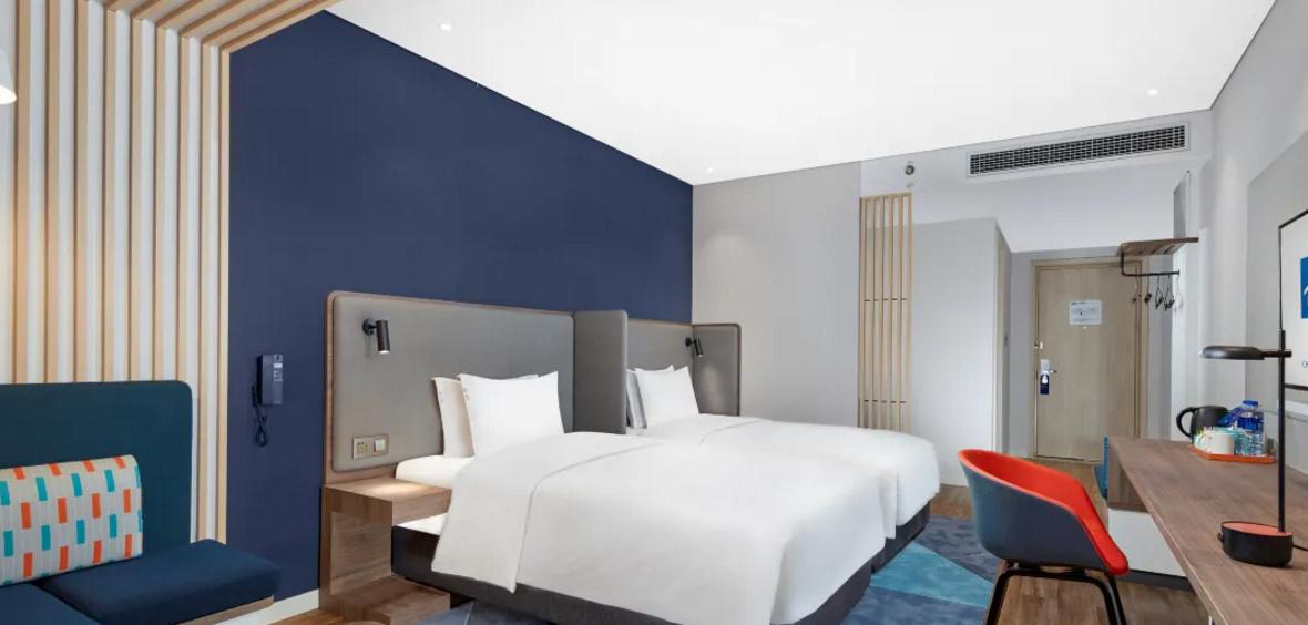 Holiday Inn Express Chongqing Airport Zone By Ihg Eksteriør billede