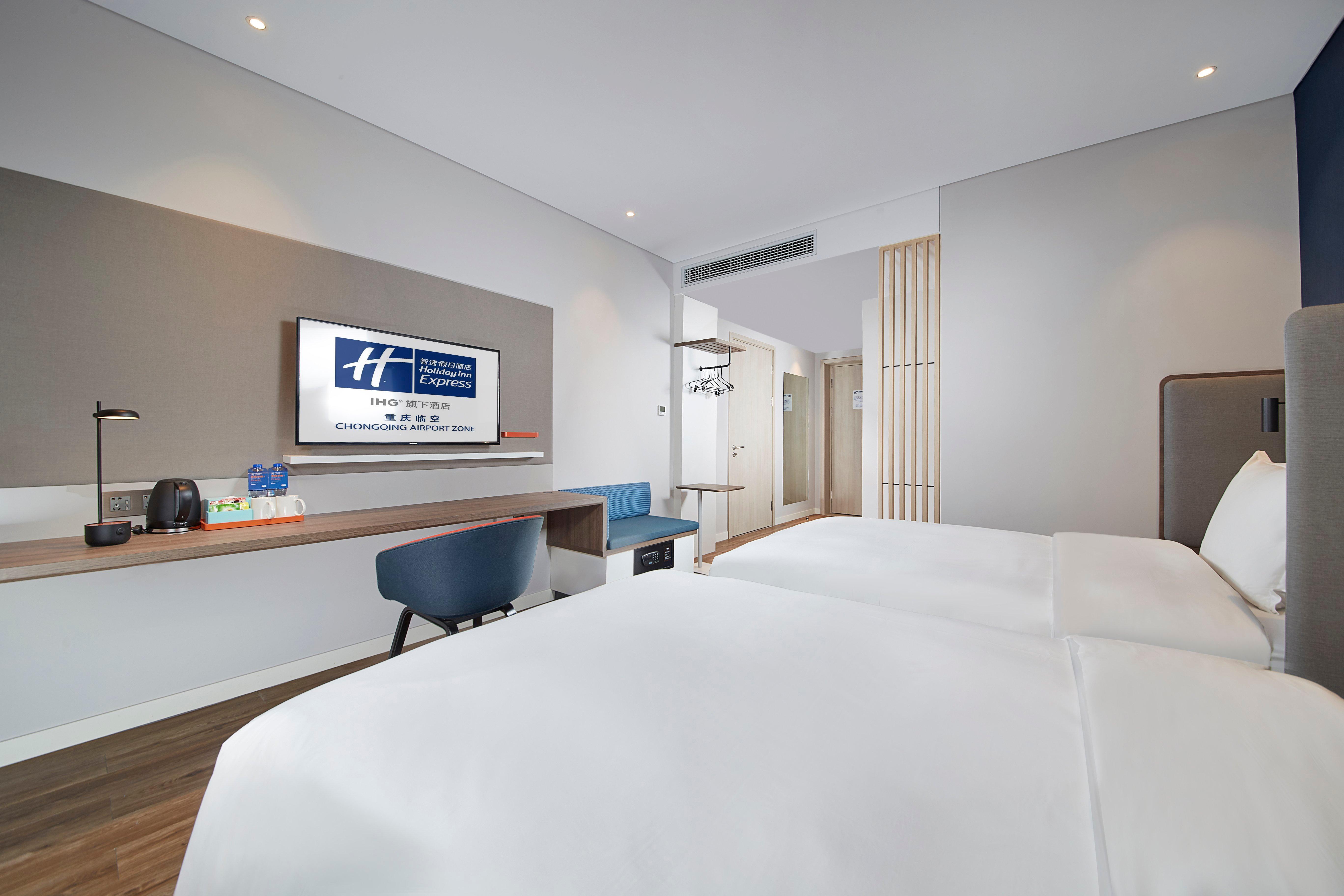 Holiday Inn Express Chongqing Airport Zone By Ihg Eksteriør billede